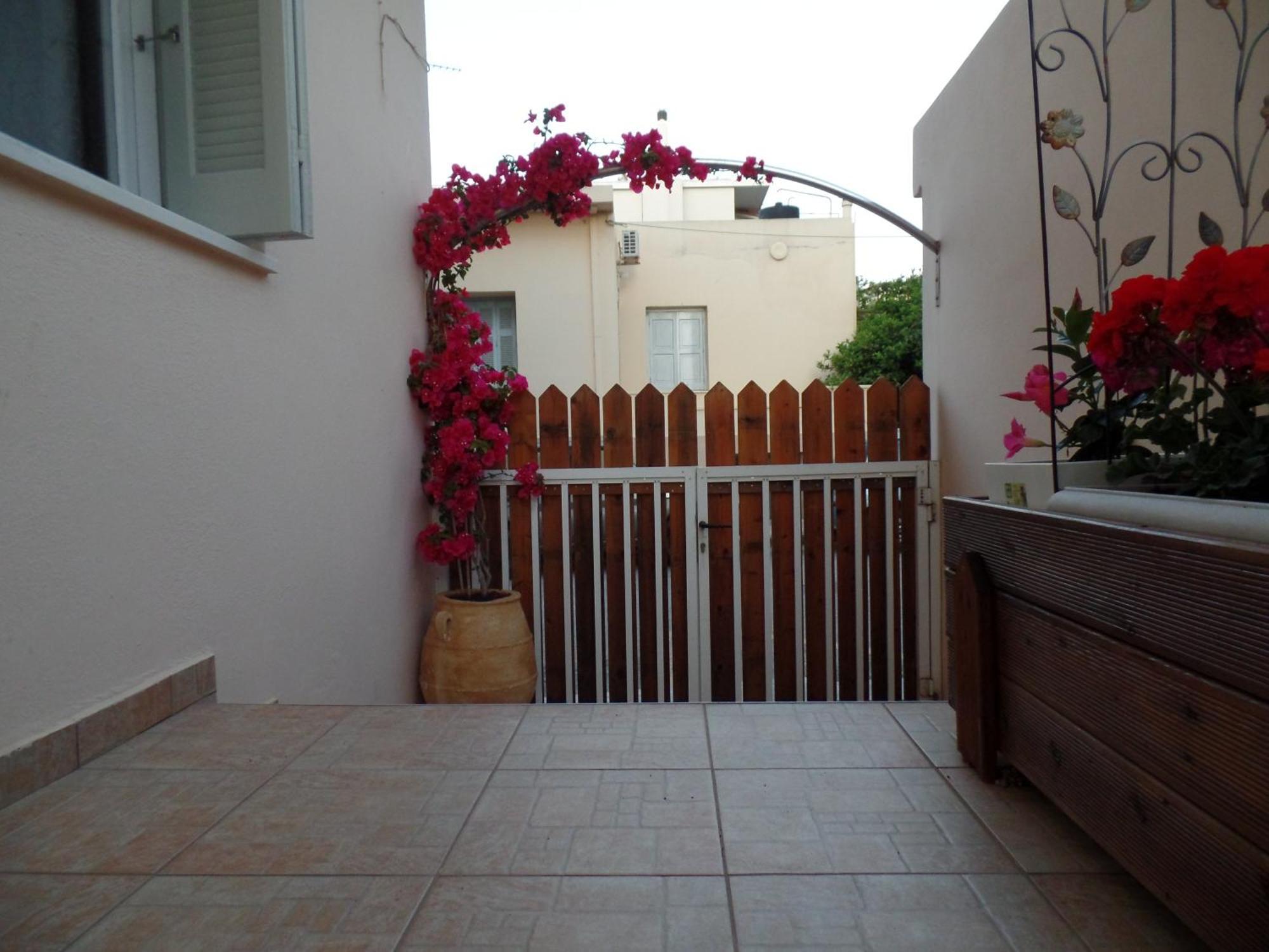 Ellis Home With Private Entrance And Nice Veranda Hanya Dış mekan fotoğraf